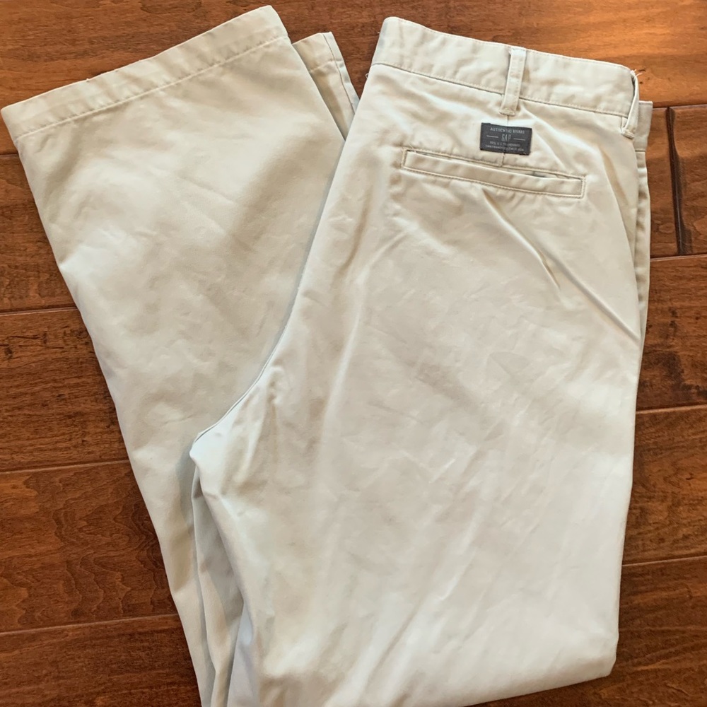 Gap Men’s Classic Fit Authentic khaki pants